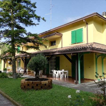 B&B Villa Dei Cigni Reali Carpi Exterior photo