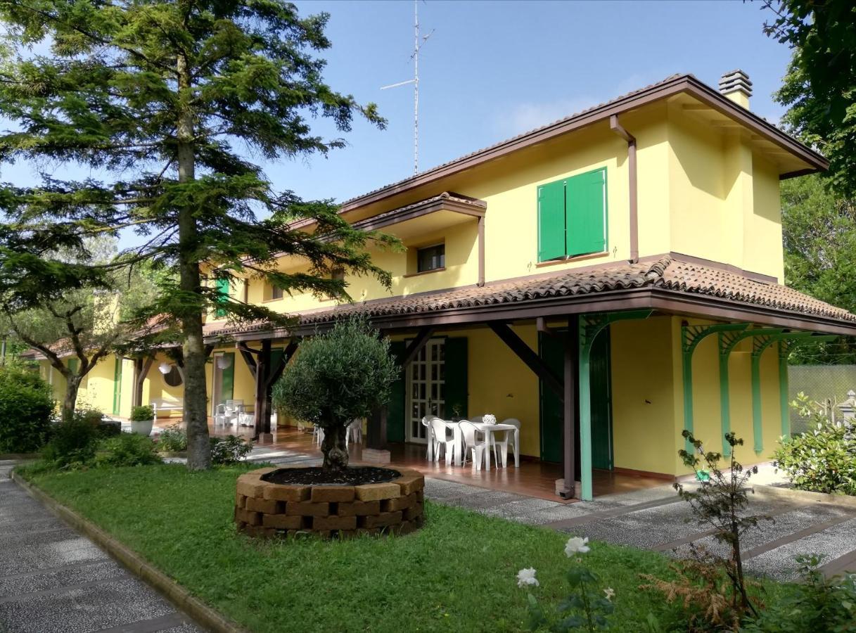 B&B Villa Dei Cigni Reali Carpi Exterior photo